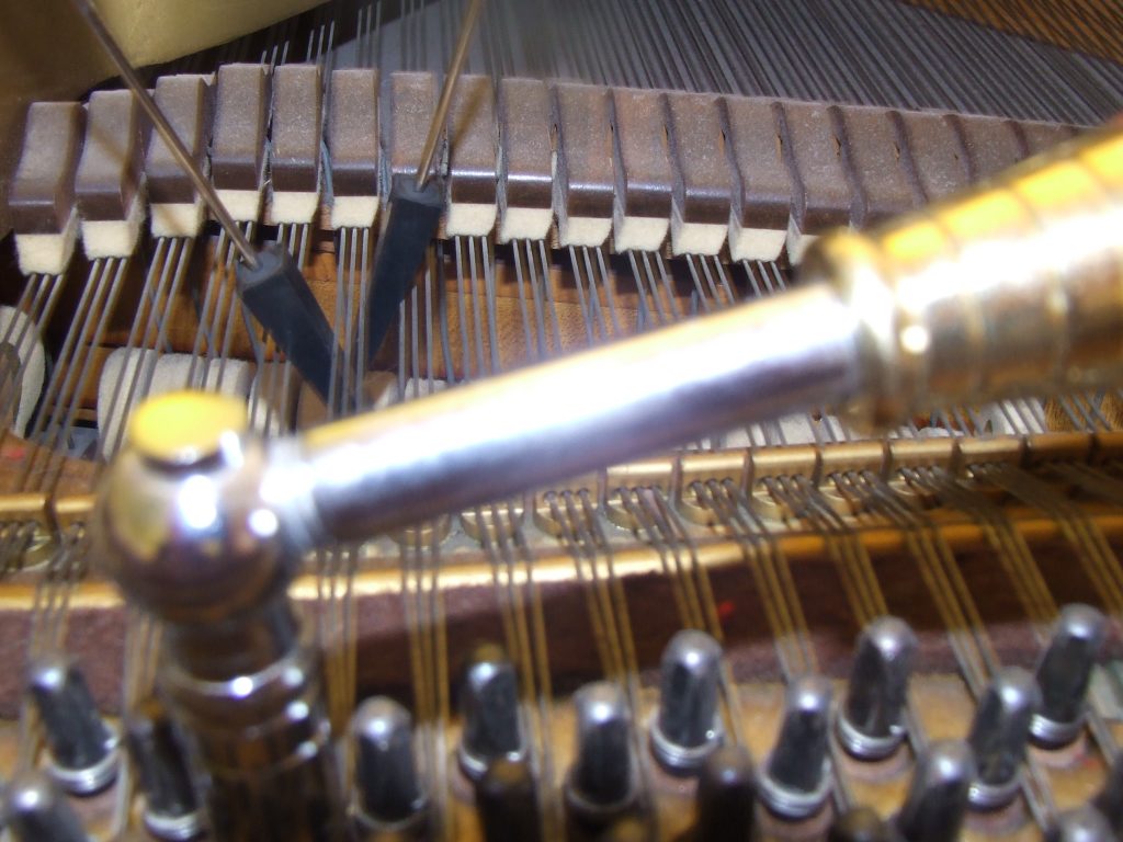 Piano tuning in Alabama by the Piano Surgeon